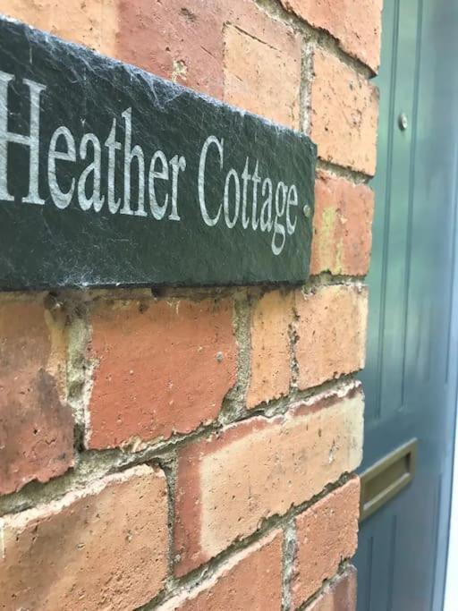 Cosy Heather Cottage Ashbourne  Zewnętrze zdjęcie